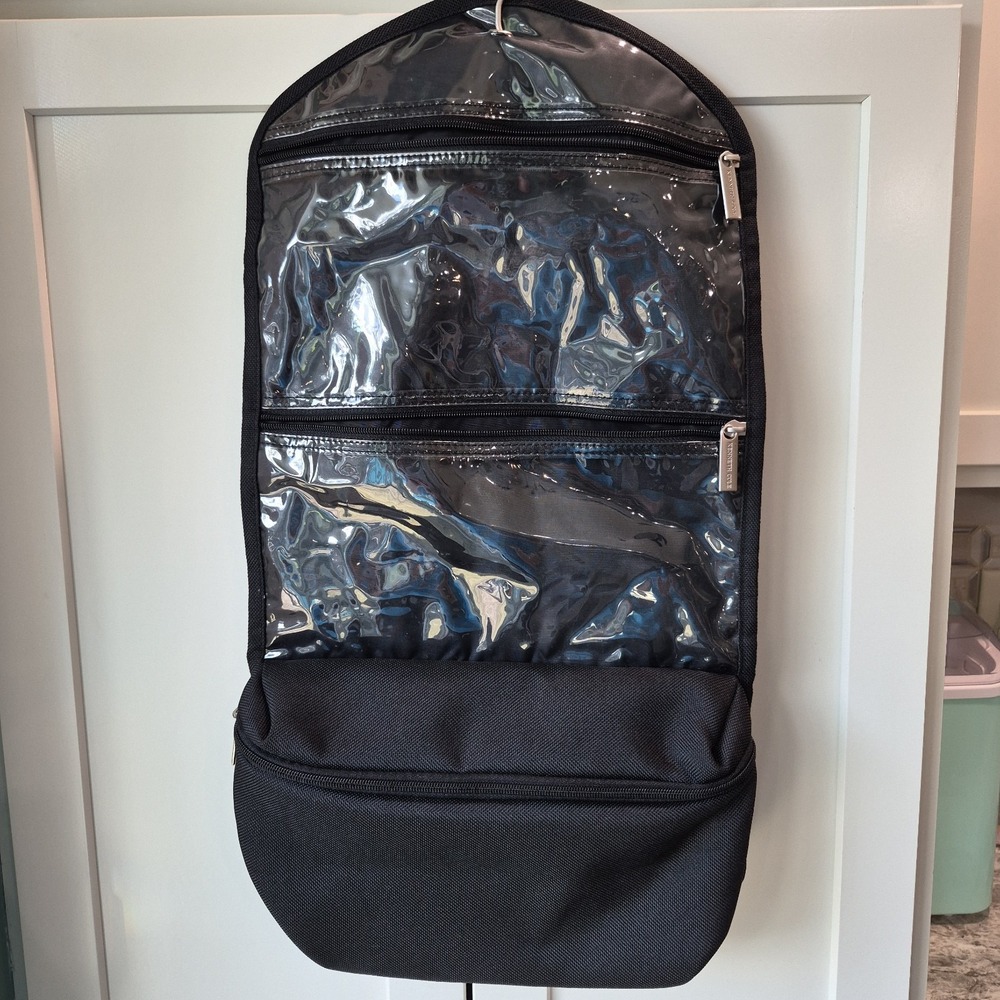Kenneth Cole Black toiletry bag 3 Compartments